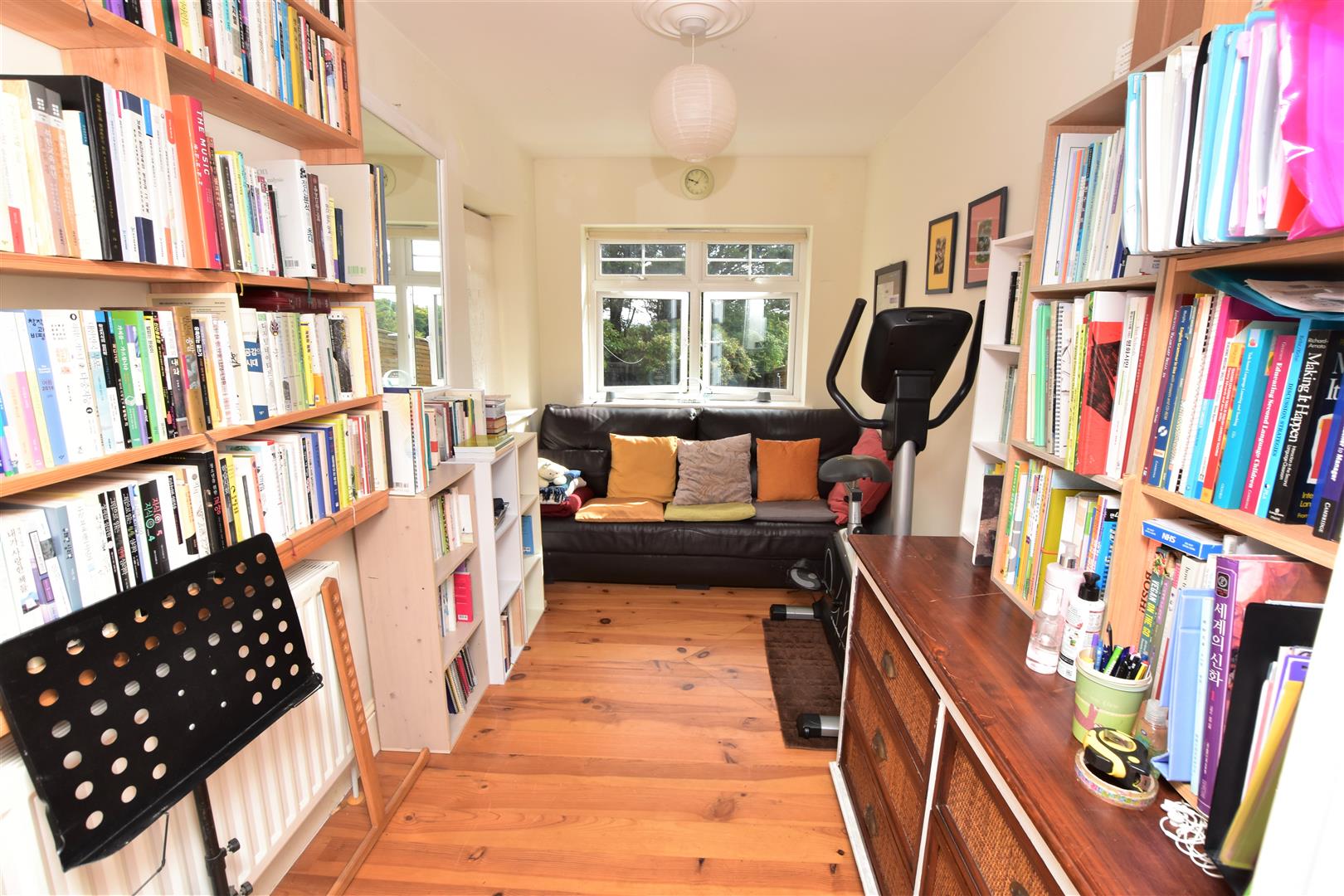 Property Details for Hurst Road Eastbourne East Sussex BN21 2PW Town Property Estate Agents